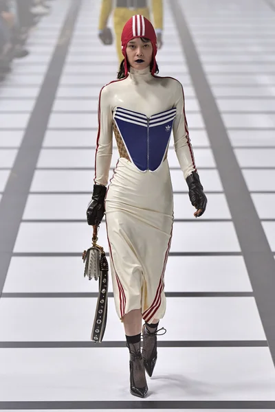 Look 62